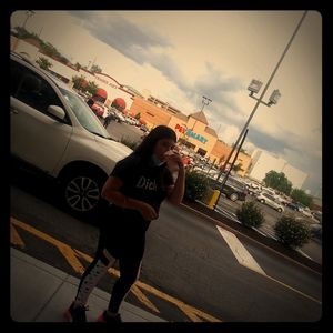 Meet your Posher, Scarlet